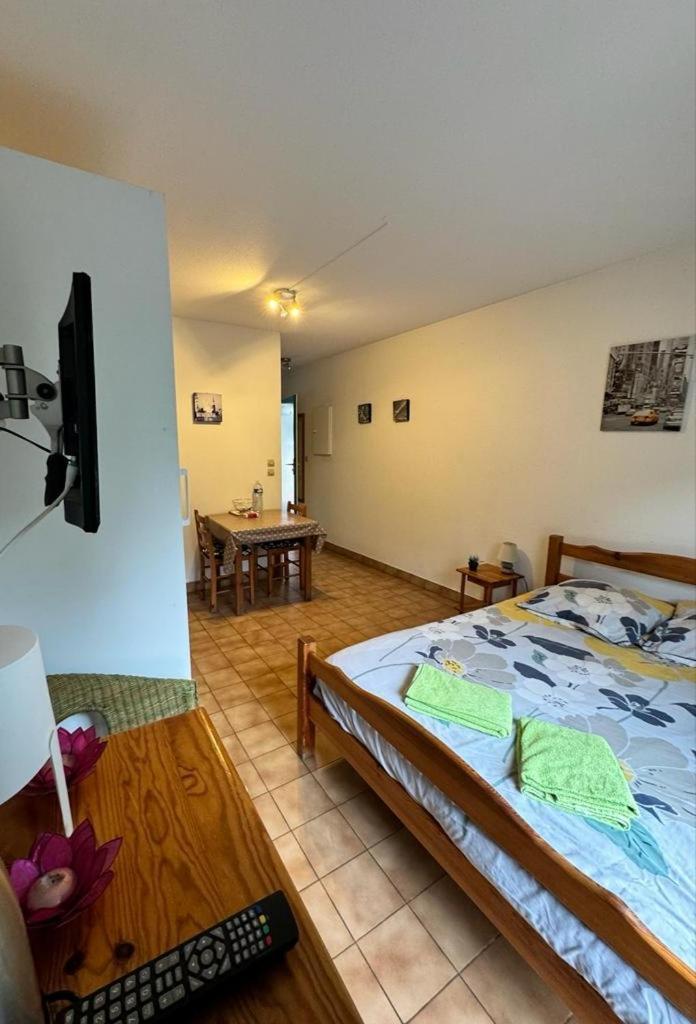 Studio Agreable De 21M2 Balaruc-les-Bains Exterior foto