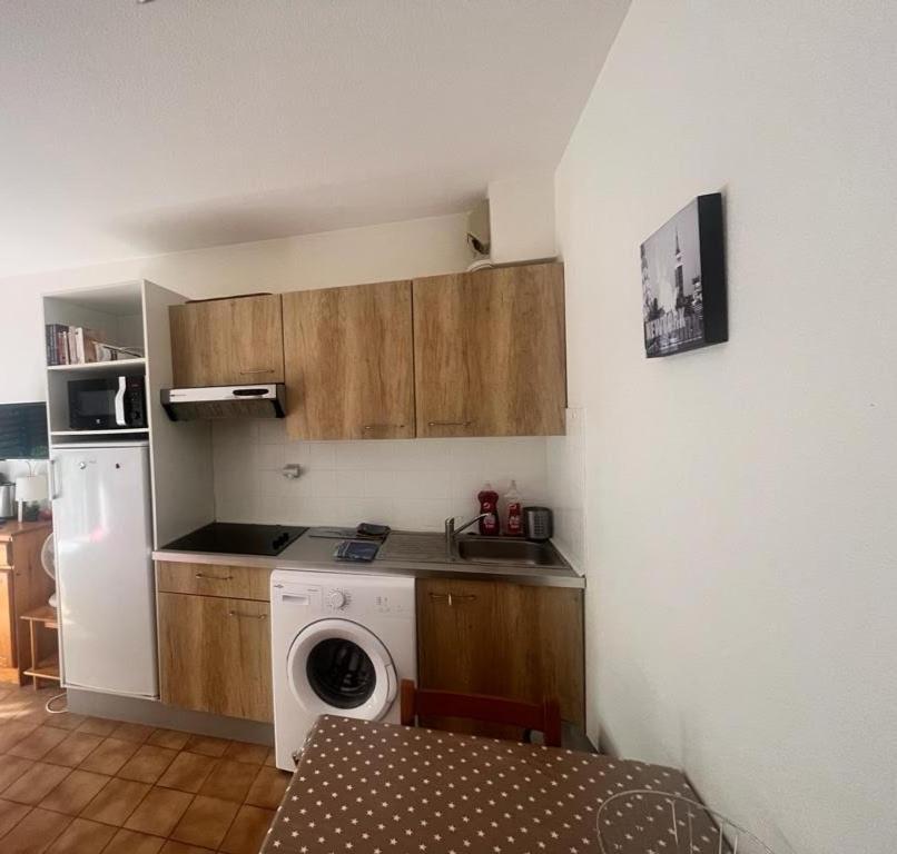 Studio Agreable De 21M2 Balaruc-les-Bains Exterior foto